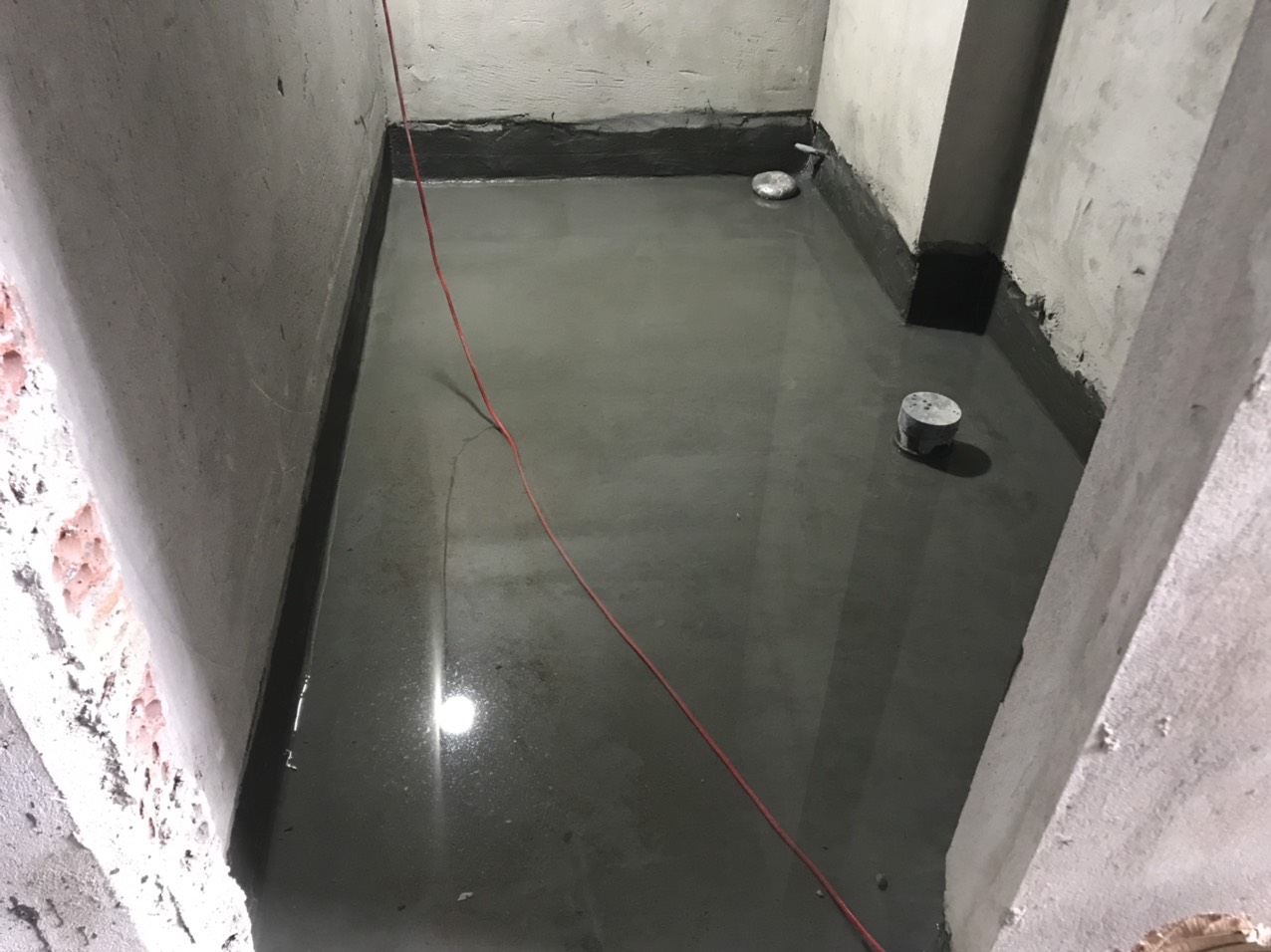 NHƯNG LƯU Ý KHI THI CÔNG CHỐNG THẤM .